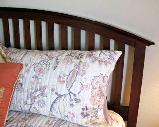 Amish Solid Wood Arched Footboard - Headboard Slat Bed King size with Pristine Quality Mattress