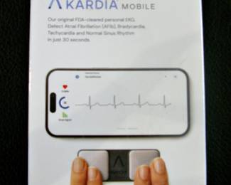  Kardia Mobile ECG EKG Heart Monitor - Smartphone compatible  Brand New