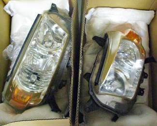 2010-2013 Toyota 4Runner Black Bezel Headlights Right and Left Set