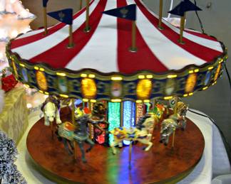 MR. Christmas Gold Label Anniversary Carousel Electric Musical Absolutely Beautiful W/Box 