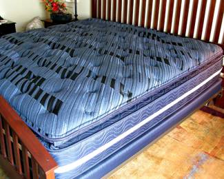 Amish Solid Wood Arched Footboard - Headboard Slat Bed King size with Pristine Quality Mattress