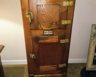 "Ice King" oak ice box