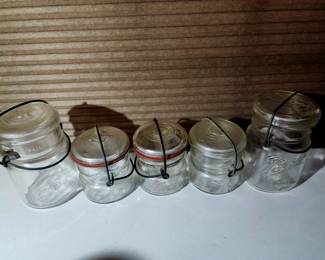 Half pint and pint wire bail jars