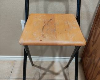 Folding Bar Stool (28 inches height)