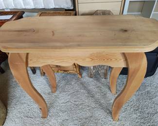 Ethan Allen Console/Sofa Table