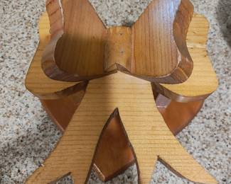Decorative Wooden Bow Quilt Holder