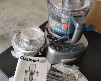 EM127Cuisinart Food Processor