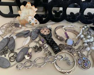 EM158Gray And Purple Jewelry Mystery Lot