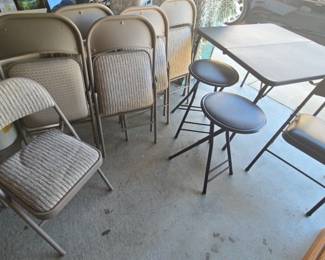EM161Folding Chairs And Table