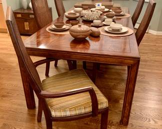 Henredon dining set with table and 6 chairs.