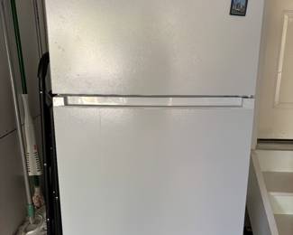 Midea fridge. Only a few months old!