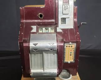 Vintage Mills novelty nickel slot machine