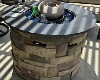 Propane Fire pit w/Glass rocks