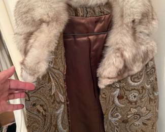 Very Vintage - Amazing condition ladies coat