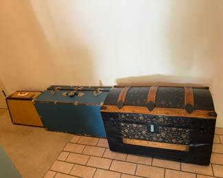 Antique and vintage trunks