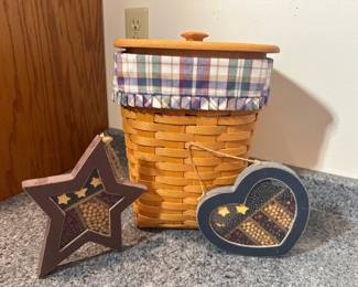 Large Longaberger Basket w/ Lid & Americana Decor