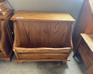 Solid Oak End Table/ Magazine Rack ( 1of 2)