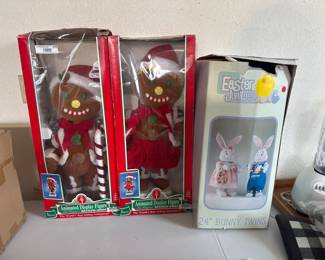 Animated Christmas Decor, Easter Twins Decor