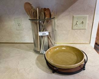 Wood Kitchen Utensils in Glass Jar, Cook-In Ware Pie Plate & Stand