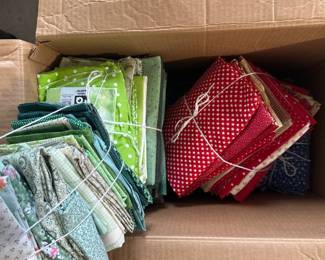 Red & Green Quilting Fabric Bundles