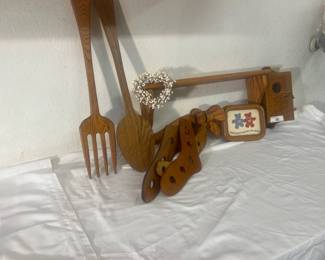 Rustic Wood Décor Set – Fork & Spoon, Vintage Stocking Stretchers & More