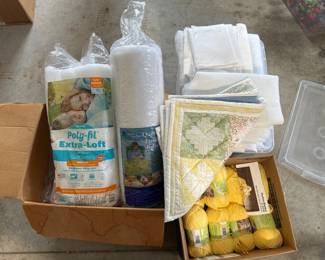 Quilting Supplies & Yarn Lot