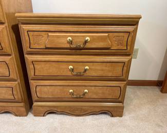 3 Drawer Oak Dresser (1 of 6 oak pieces)