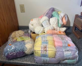 Mixed Yarn Lot – Brights, Neutrals & White