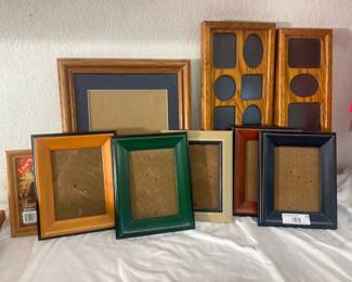 Wood & Colored Photo Frames – Modern & Multi-Opening Styles