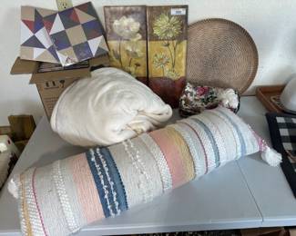 Home Decor, Pillow, Lg Blanket, Misc