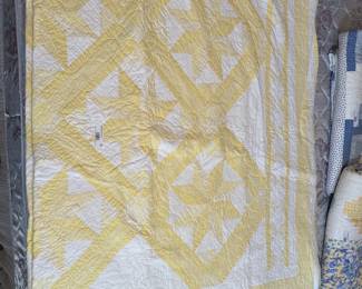 Yellow & White Starburst Patchwork Quilt