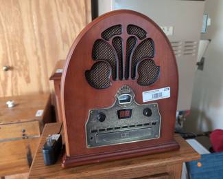 Crosley Radio (Vintage Reproduction)
