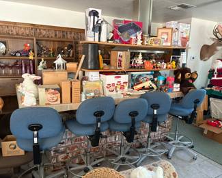 bar stools--there's more sets,  kitchen and decor