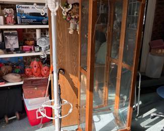 display cabinet-has glass shelves--would be nice for quilts as well as glass and figurines