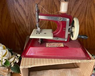 Tiny sewing machine