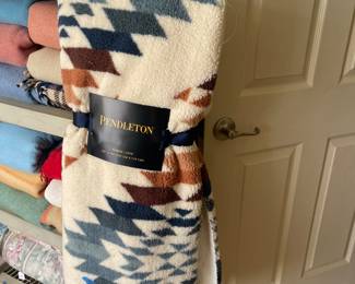 Pendelton new blanket