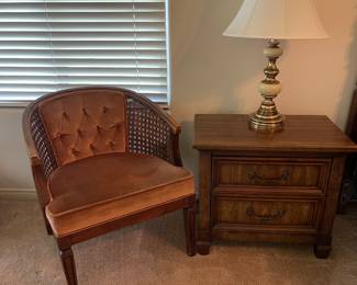Barrel chair