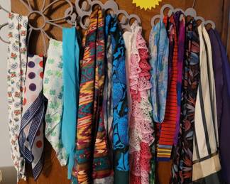 Scarfs