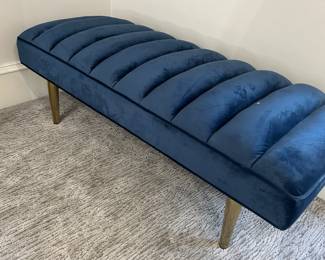 there are several of these benches