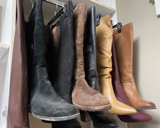 Ladies boots size 10