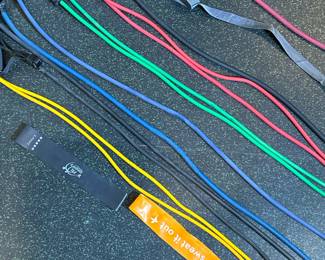 EXERCISE BANDS | Large lot of mixed elastic exercise bands.