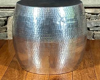 Hammered Metal Side Table | Round metal hammered accent table with silver finish in drum shape - h. 15.75 x dia. 16.5 in