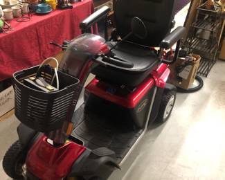 Pride Pursuit XL scooter
