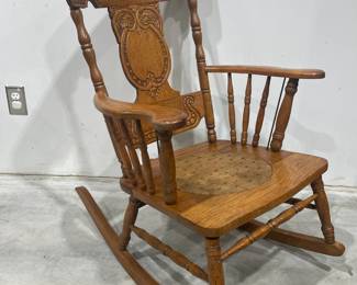 Oak Pressed Back Arm Rocker