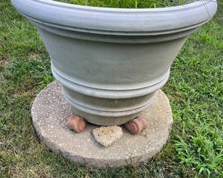 Large planter