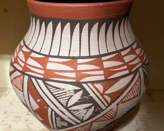 Jemez Pueblo pot by L. Toya