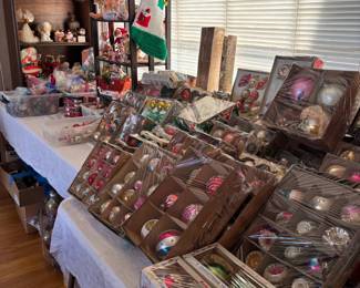 WOW: vintage old world Christmas ornaments and toppers, Santas and Annalee dolls