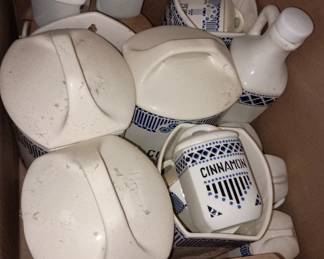Canister and spice container Set