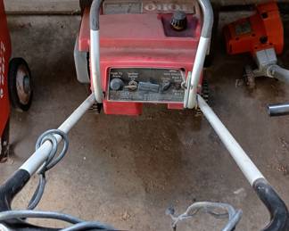 Toro snow thrower
It runs