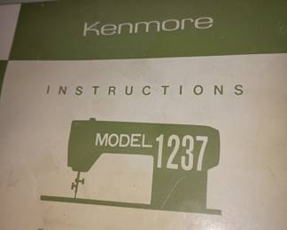 Model 1237
Zig-zag sewing machine
Kenmore